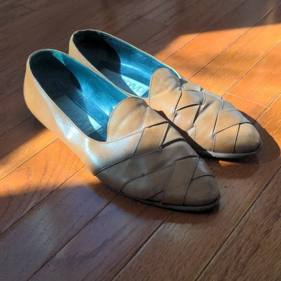 Vintage Made in Italy Woven Leather Flats - Picture 2 of 10